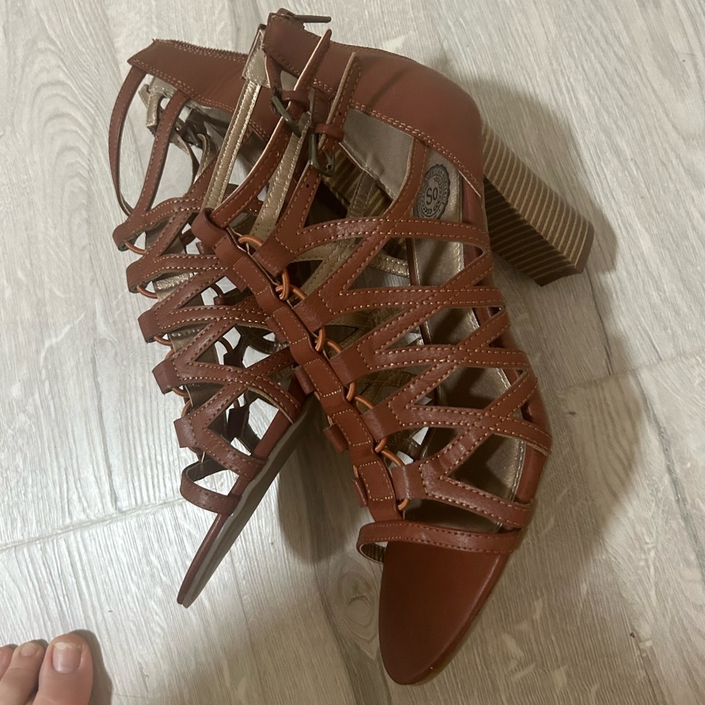 Size 9.5 shoes